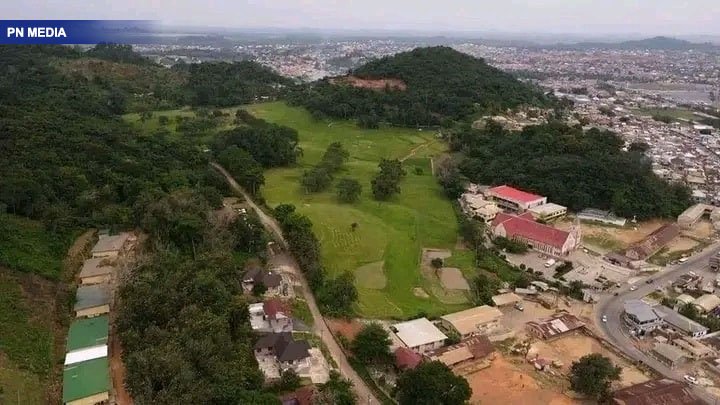 Golf club